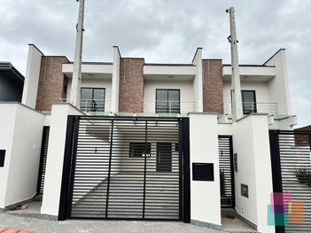 house em Rua Engelberto Hagelmann, Costa e Silva - Joinville - SC