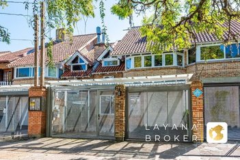 house em Avenida Copacabana, Tristeza - Porto Alegre - RS