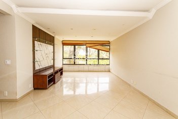apartment em AOS 6 Bloco B, Área Octogonal - Brasília - DF