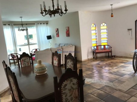 Cômodo Condomínio