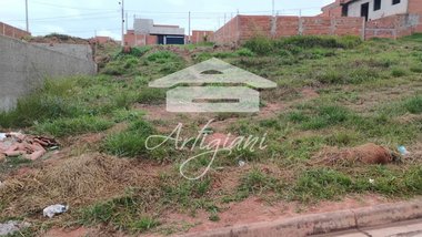 land_lot em Rua Diva de Jesus Arcanjo, Loteamento Residencial Jardim Uirapuru - Estiva Gerbi - SP
