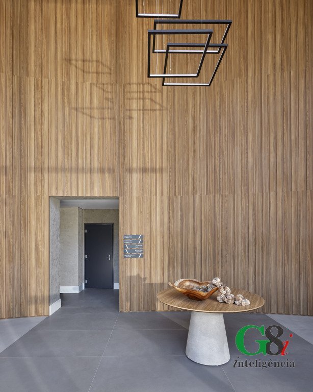 030_hall.jpg