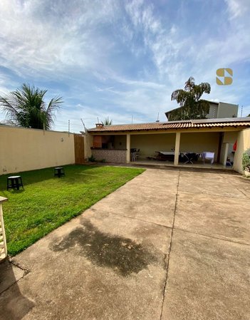 house em Rua Varsóvia, Despraiado - Cuiabá - MT