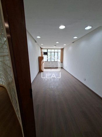 office em Praça Ouvidor Pacheco e Silva, Sé - São Paulo - SP