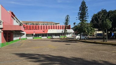 business em Avenida Getúlio Vargas, Niterói - Canoas - RS