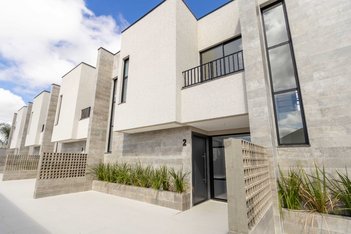 house em Rua Manoel das Chagas Lima, São Braz - Curitiba - PR