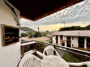 apartment em Avenida Tom Traugott Wildi, Praia Brava - Florianópolis - SC