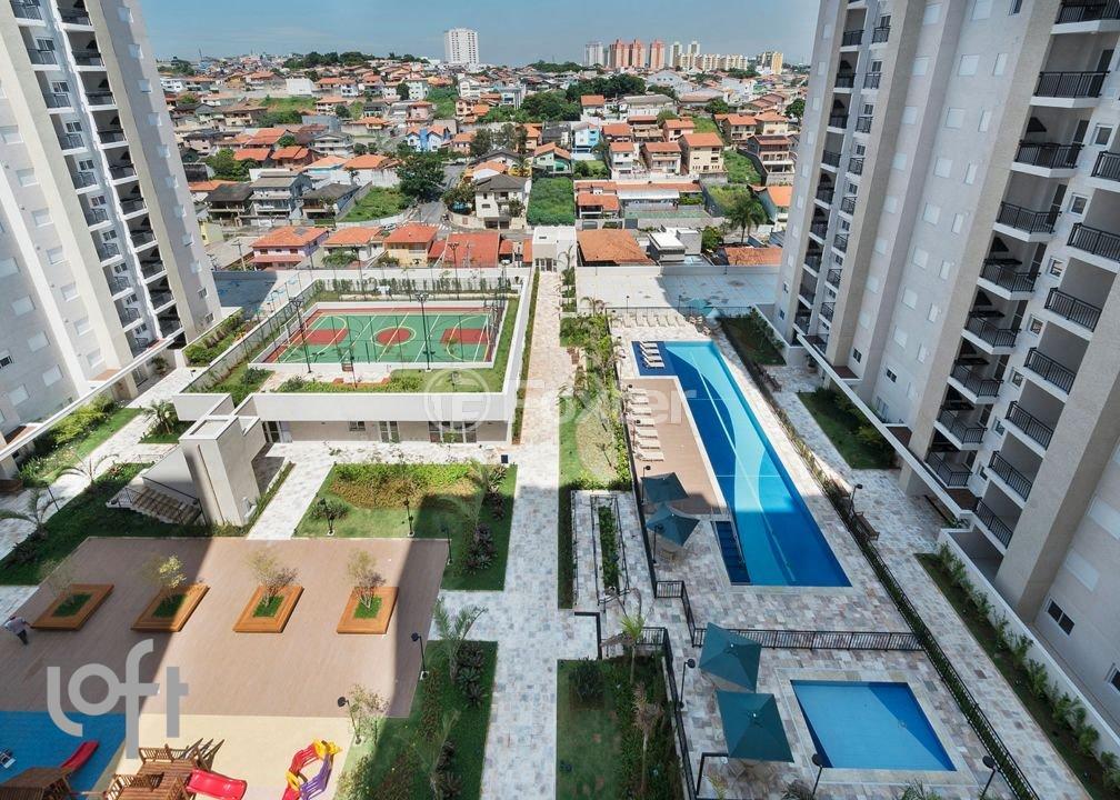 area-de-lazer-completa-com-quadra-e-piscinas