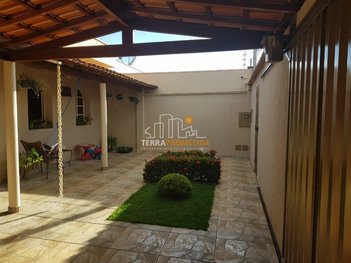 house em Rua Eduardo Heringer, Jardim America - Piumhi - MG