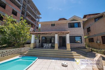 house em Avenida Luiz Boiteux Piazza, Canasvieiras - Florianópolis - SC