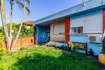 house em Rua General Solon, Jardim Itu - Porto Alegre - RS