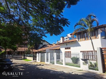 house em Rua Manjuba, Centro - Bombinhas - SC