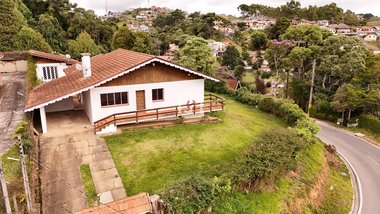 house em Rua Genebra, Vila Nova Suíça - Campos do Jordão - SP