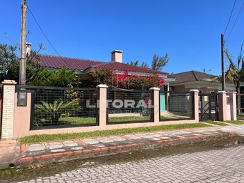 house em Rua Rio Comandaí, Centro - Xangri-Lá - RS