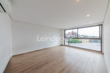 apartment em Rua Doutor Jorge Fayet, Chácara das Pedras - Porto Alegre - RS
