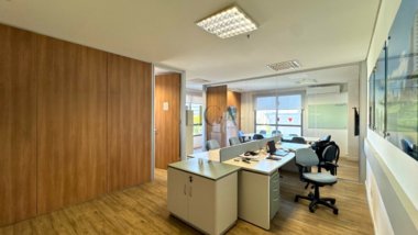 office em Avenida Carlos Gomes, Três Figueiras - Porto Alegre - RS