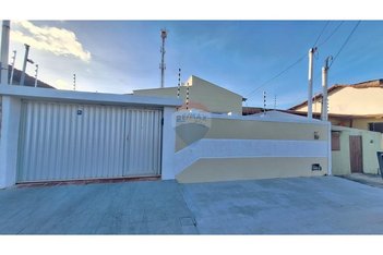 house em Rua Varzelândia, Nova Parnamirim - Parnamirim - RN