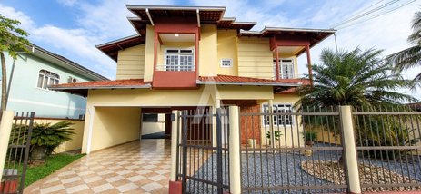 house em Rua Henrique Schneider Júnior, Iririú - Joinville - SC