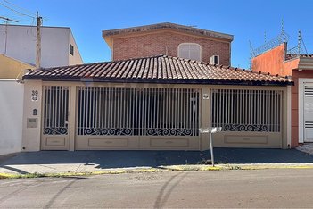 house em Rua Doutor Paulo Tinoco Cabral, Jardim Irajá - Ribeirão Preto - SP