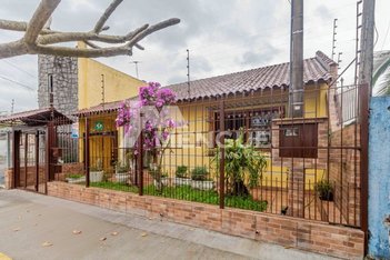 house em Avenida Alcides S. Severiano, Sarandi - Porto Alegre - RS