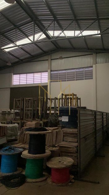 industrial em Avenida Sacadura Cabral, Alto Umuarama - Uberlândia - MG