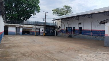 industrial em Avenida Jorge Casoni, Centro - Londrina - PR