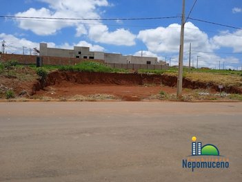 land_lot em Avenida Ari Vilela Lima, Nepomuceno - Nepomuceno - MG