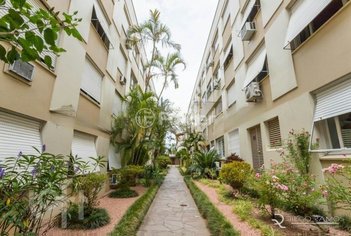 apartment em Rua Honório Silveira Dias, São João - Porto Alegre - RS