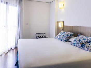 apartment em Avenida Washington Luís, Boqueirão - Santos - SP
