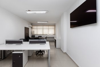 office em Rua Conselheiro Laurindo, Centro - Curitiba - PR