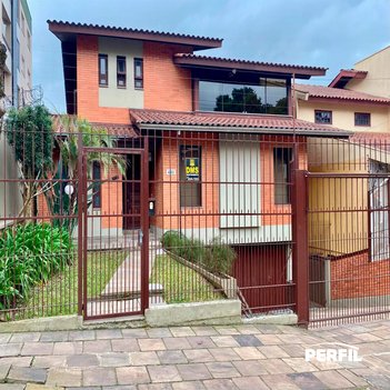 house em Rua Luiz Veronesi, Cinqüentenário - Caxias do Sul - RS