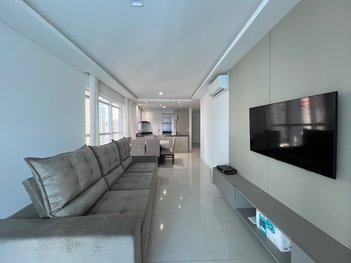 apartment em Rua 236, Meia Praia - Itapema - SC