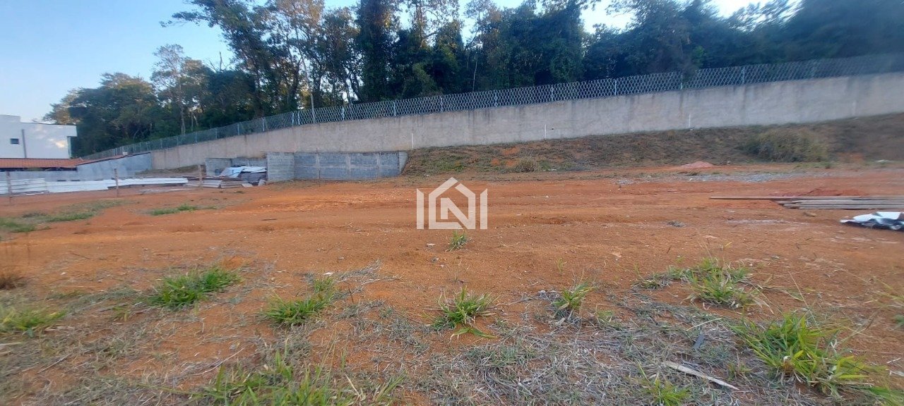 terreno a venda no condominio lago dos passaros