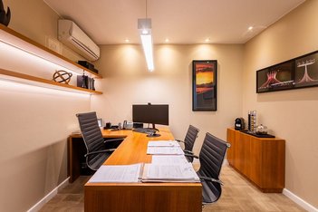 business em SIG Quadra 2, Zona Industrial - Brasília - DF