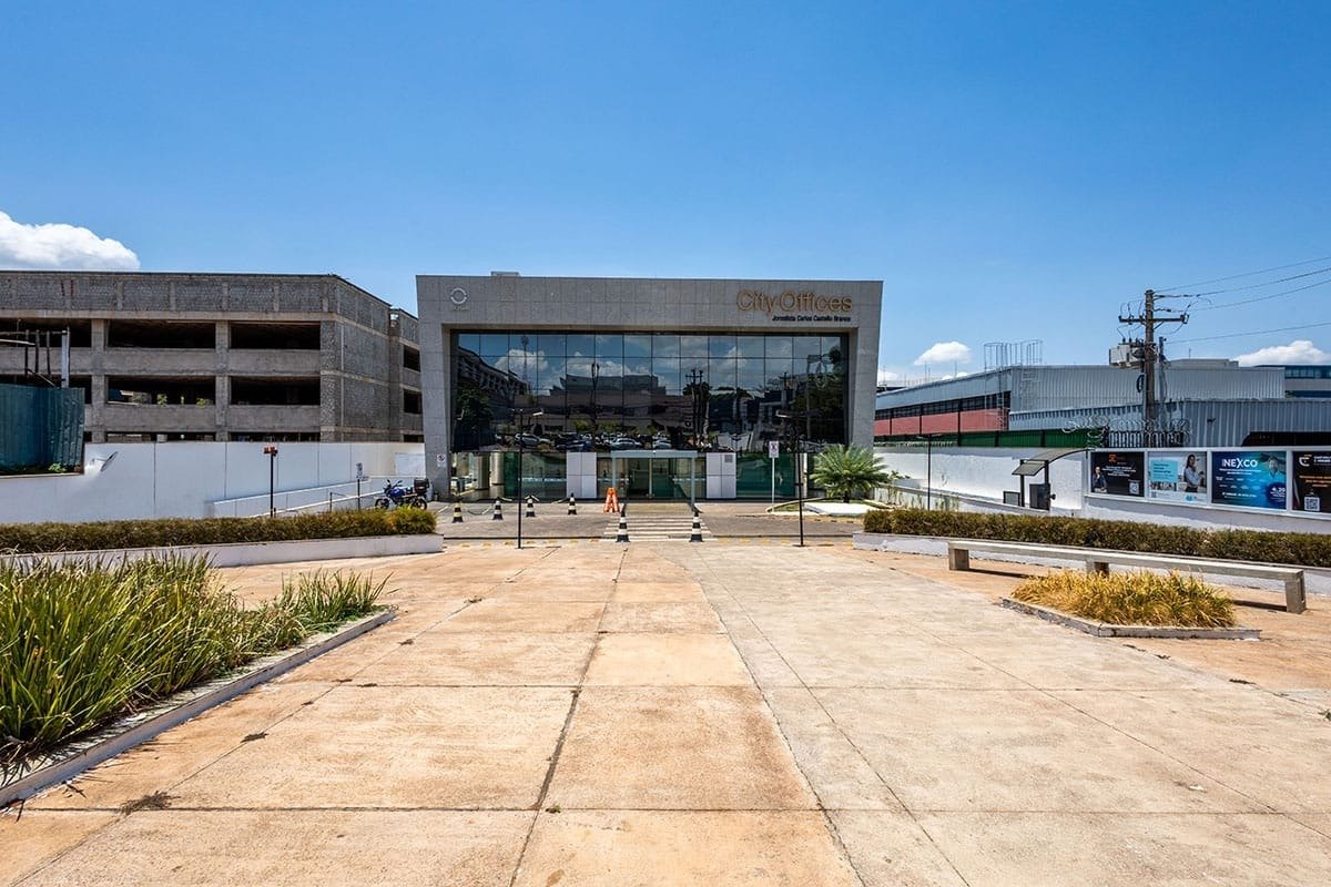 WhatsApp Image 2025-10-16 at 13.52