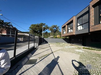 apartment em Rua Leonel Pereira, Cachoeira do Bom Jesus - Florianópolis - SC