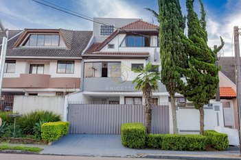 house em Rua Doutor Carlos Bruno Breithaupt, Jardim das Américas - Curitiba - PR