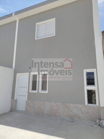 house em Rua Laurita Nerosi, Loteamento Residencial e Comercial Araguaia - Pindamonhangaba - SP