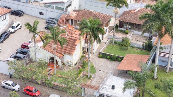 Cômodo Condomínio