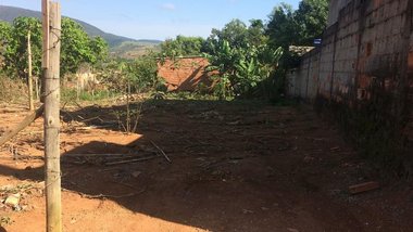land_lot em Rua Margaridas, Centro - Mateus Leme - MG