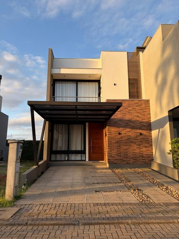 house em Rua Tancredo Neves, Jansen - Gravataí - RS