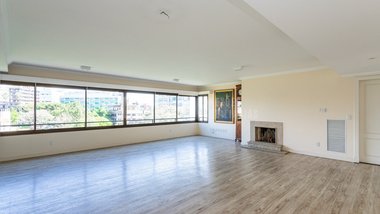 apartment em Rua Hilário Ribeiro, Moinhos de Vento - Porto Alegre - RS