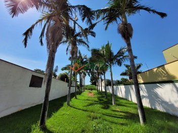 commercial_building em Rua Bom Pastor, Paraíso - Tietê - SP