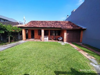 house em Rua Rio Comandaí, Centro - Xangri-Lá - RS