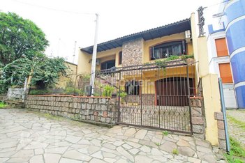 house em Rua Umbú, Passo da Areia - Porto Alegre - RS