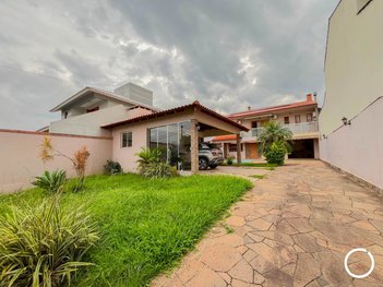 house em Rua Cinco, Camobi - Santa Maria - RS
