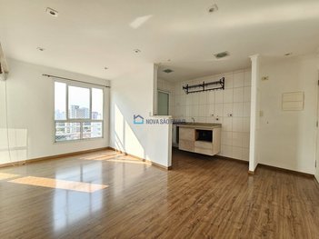 apartment em Rua das Hortênsias, Mirandópolis - São Paulo - SP