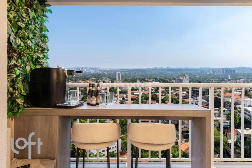 varanda-com-vista-panoramica-da-cidade.jpeg