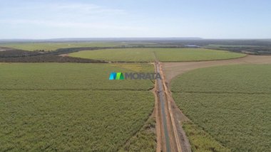 agricultural em Rua Adelmar da Silva Neiva, Santana - Paracatu - MG