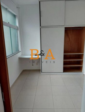 apartment em Rua das Laranjeiras, Laranjeiras - Rio de Janeiro - RJ